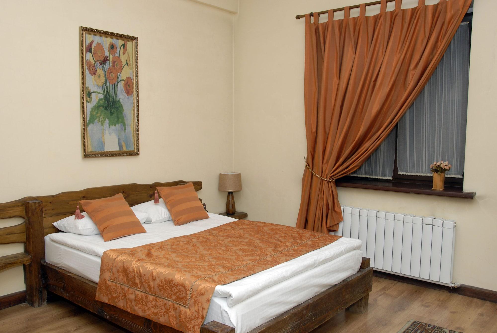 Saraishyq Hotel Almaty Exterior foto