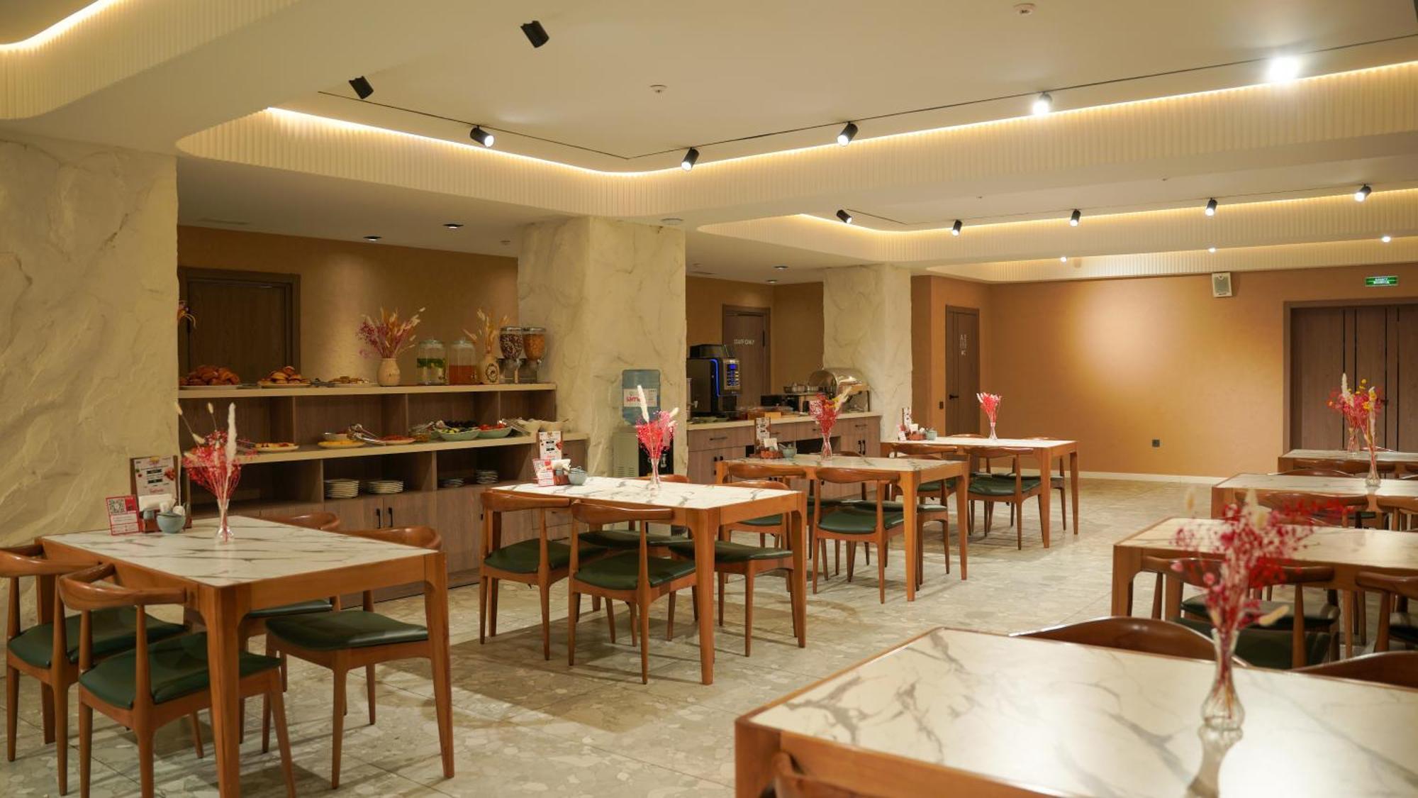 Saraishyq Hotel Almaty Exterior foto