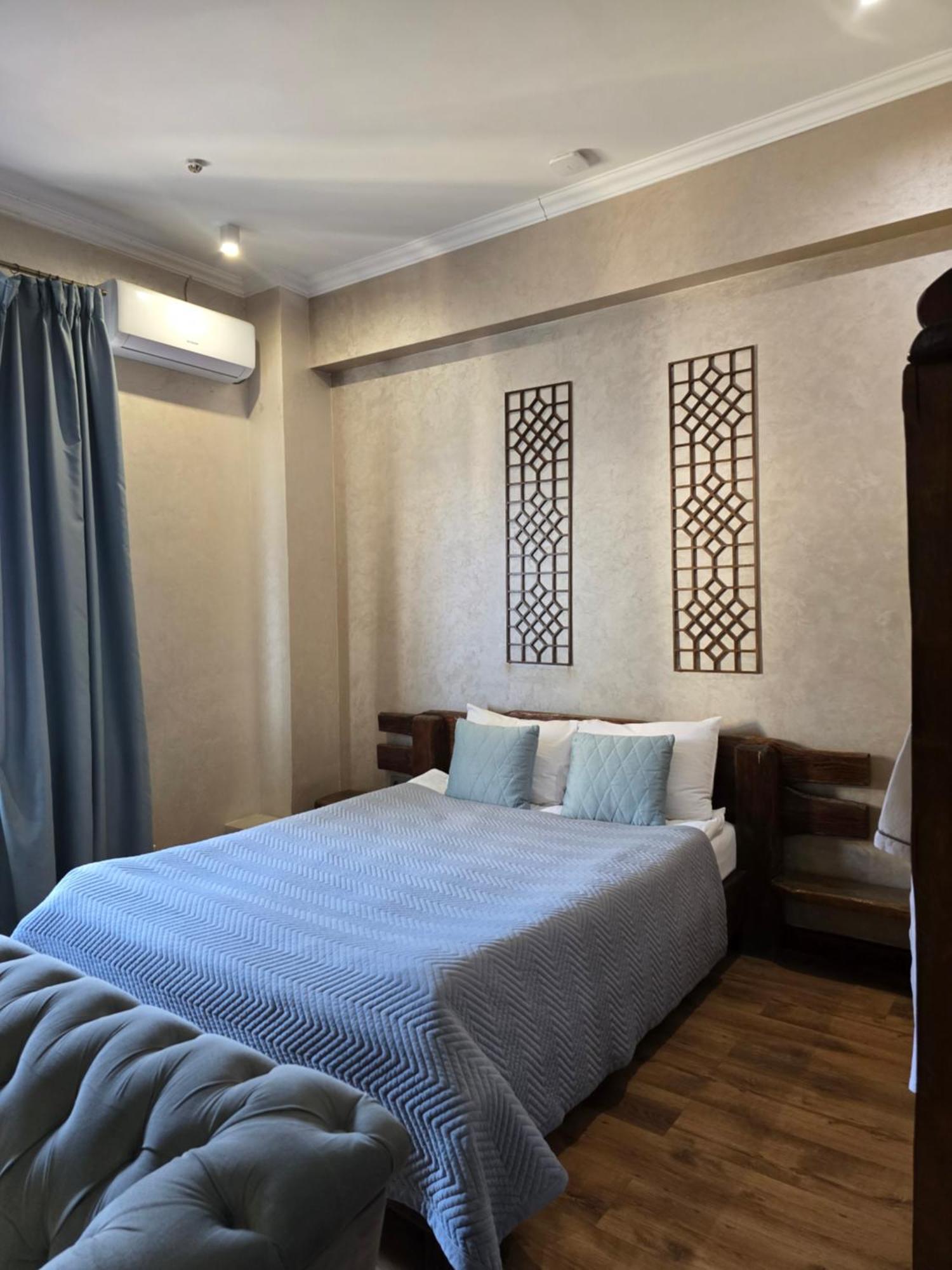 Saraishyq Hotel Almaty Exterior foto
